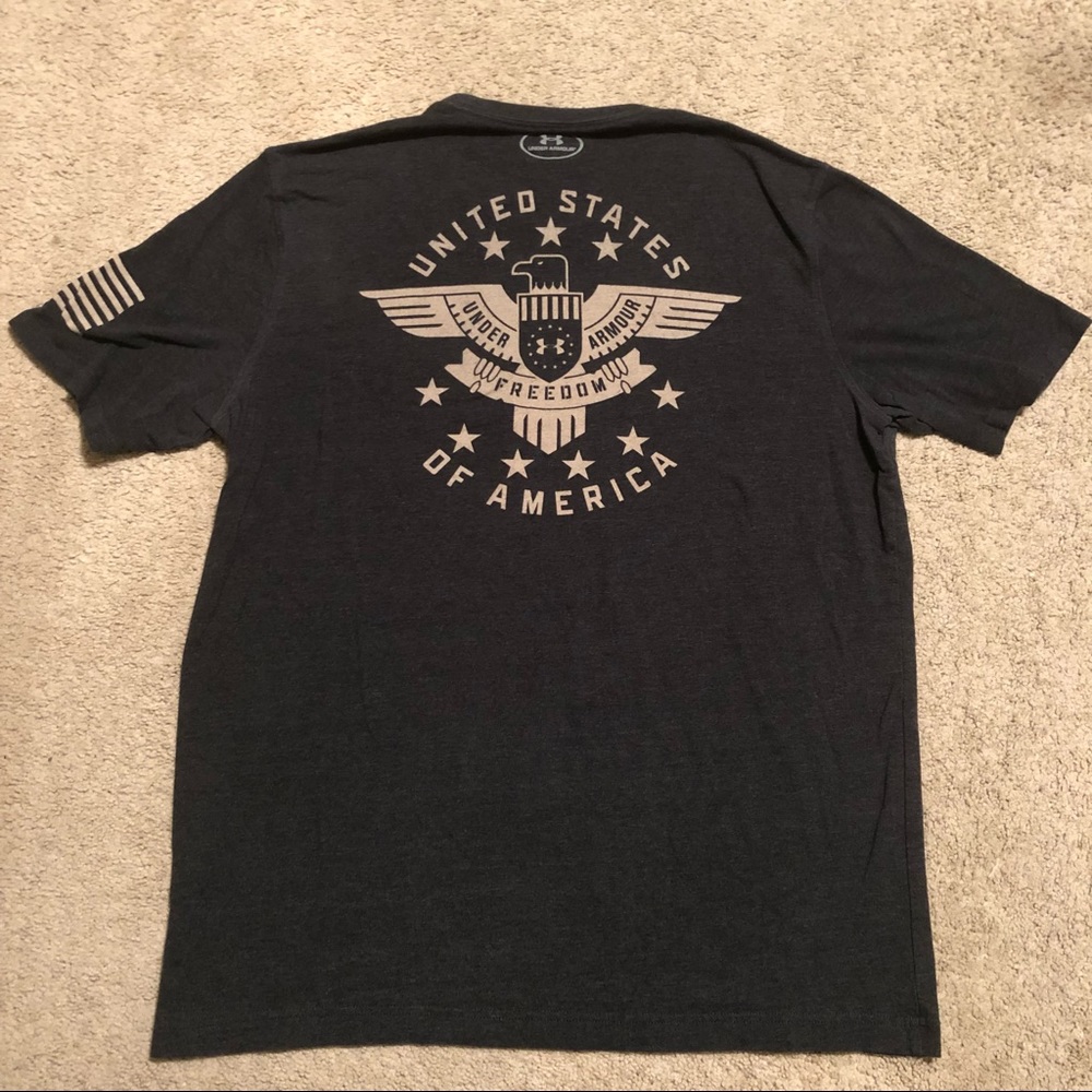 Large Under Armour heat gear t-shirt - Picture 3 of 3